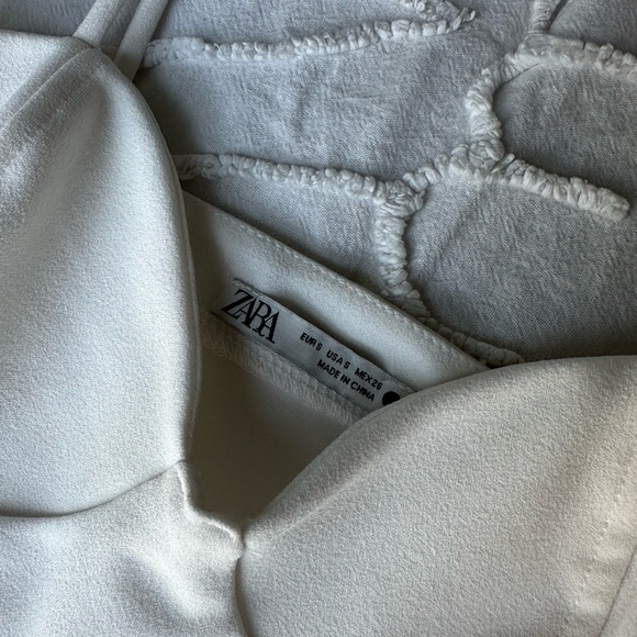 White going out top (S) from Zara - Picture 3 of 3